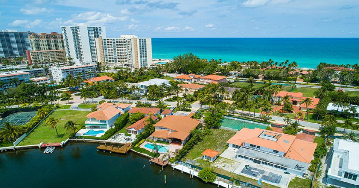 Luxury Real Estate Prices in Miami Beach Keep Falling